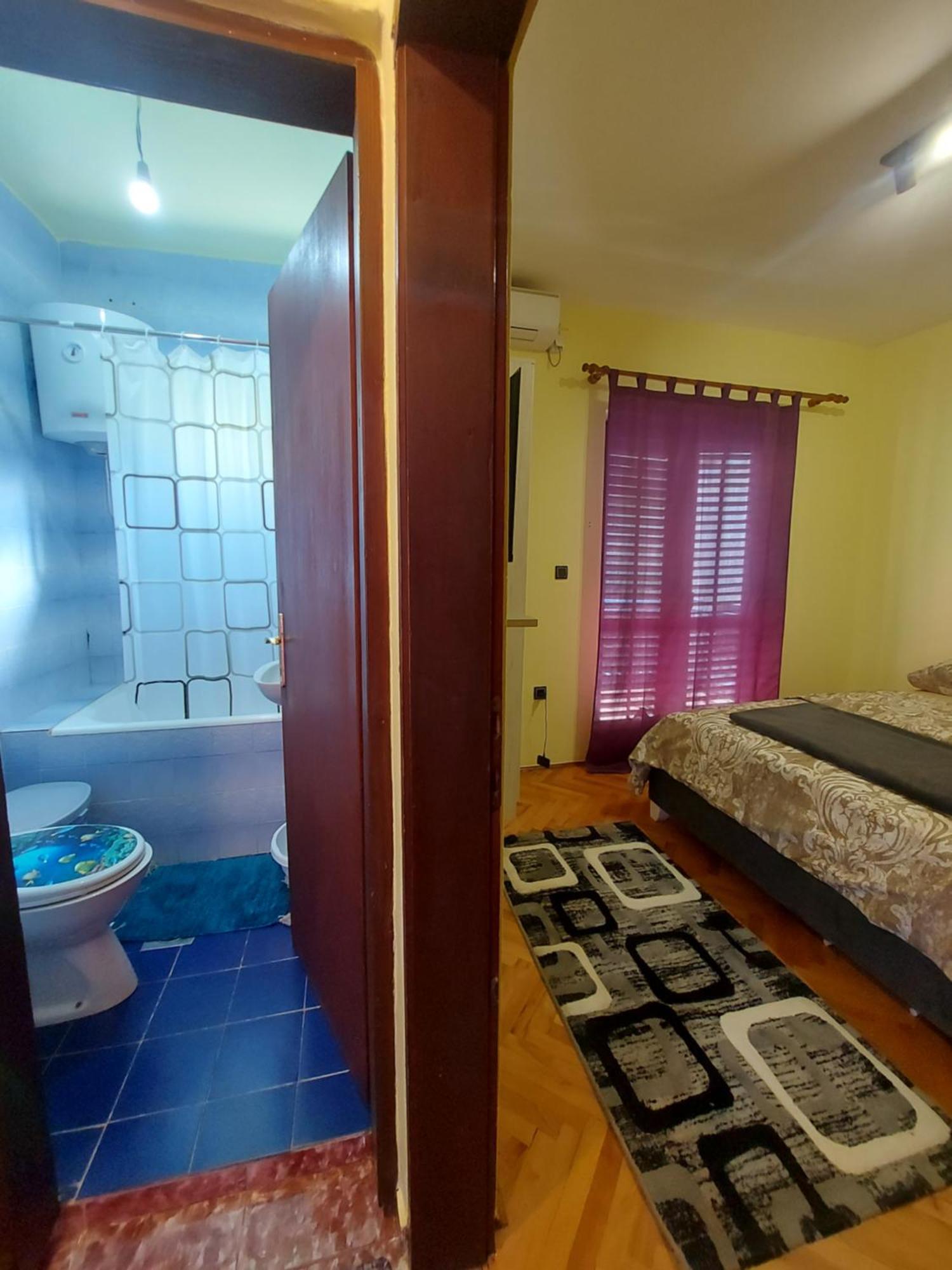 Barcelona Apartments Tivat Exterior photo